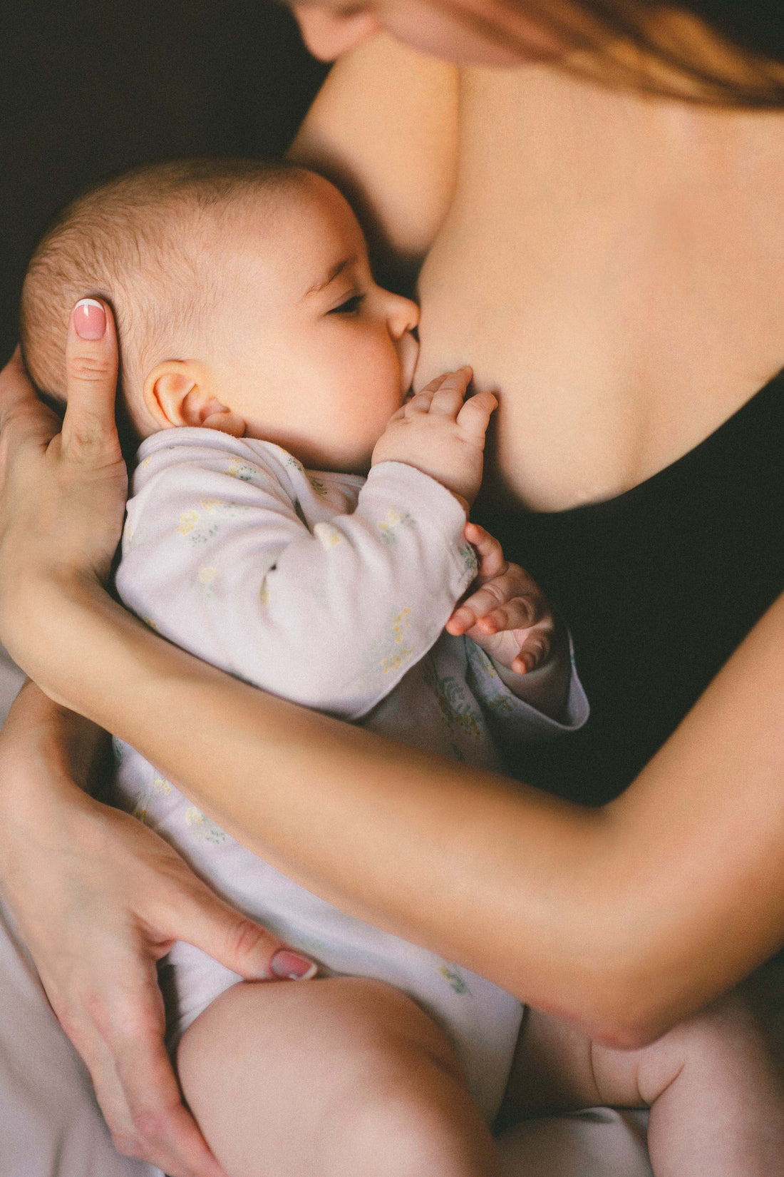 Can silver nursing cups help with breastfeeding?